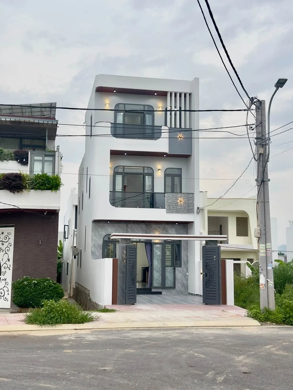 Nhà 3 tầng 122.6m² Diên An Nha Trang 5.37 tỷ