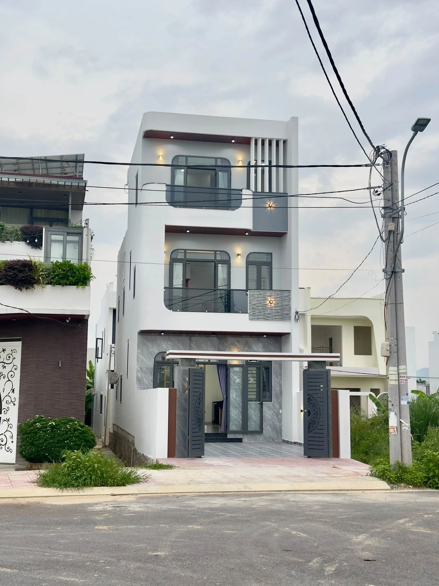 Nhà 3 tầng 122.6m² Diên An Nha Trang 5.37 tỷ - Ảnh 1