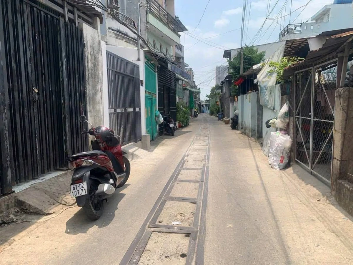 Bán nhà gác lửng mặt tiền đường Lái Thiêu 87, 40,9m2, giá 2,75 tỷ, Thuận An, Bình Dương - Ảnh 1
