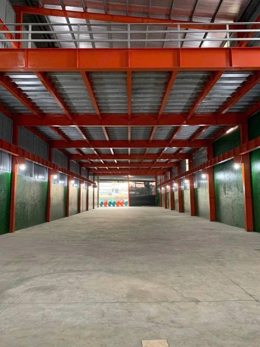 Cho thuê nhà xưởng 1800m2 tại Quận 12, giá 90 triệu/tháng - Ảnh thu nhỏ 2