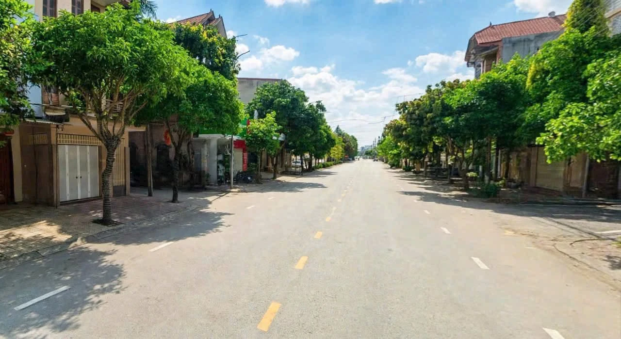 Bán đất kinh doanh 108 m2 đường Nguyễn Cảnh Hoan, Vinh - Ảnh 1