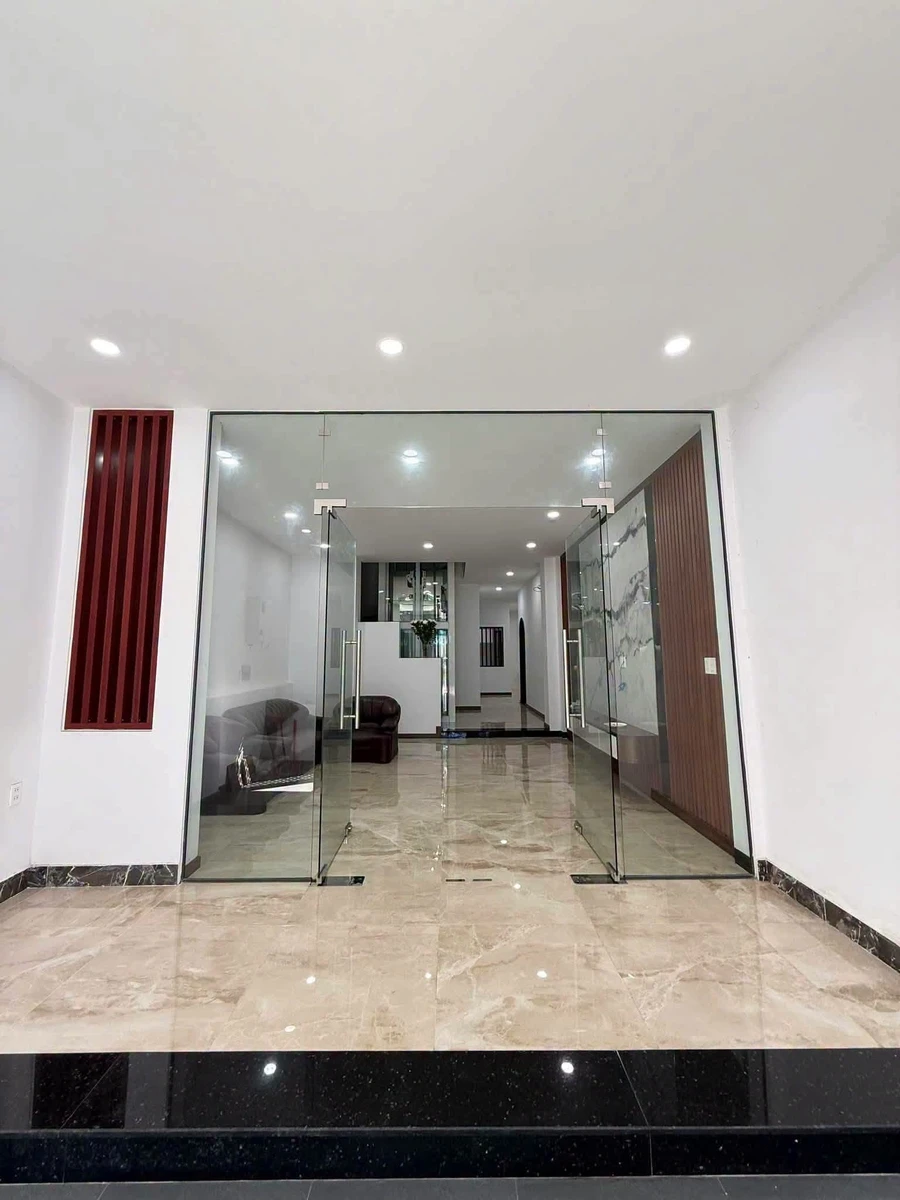 Bán nhà 4 tầng mặt tiền 112m² Trần Nguyên Hãn Nha Trang, 24 tỷ - Ảnh thu nhỏ 3