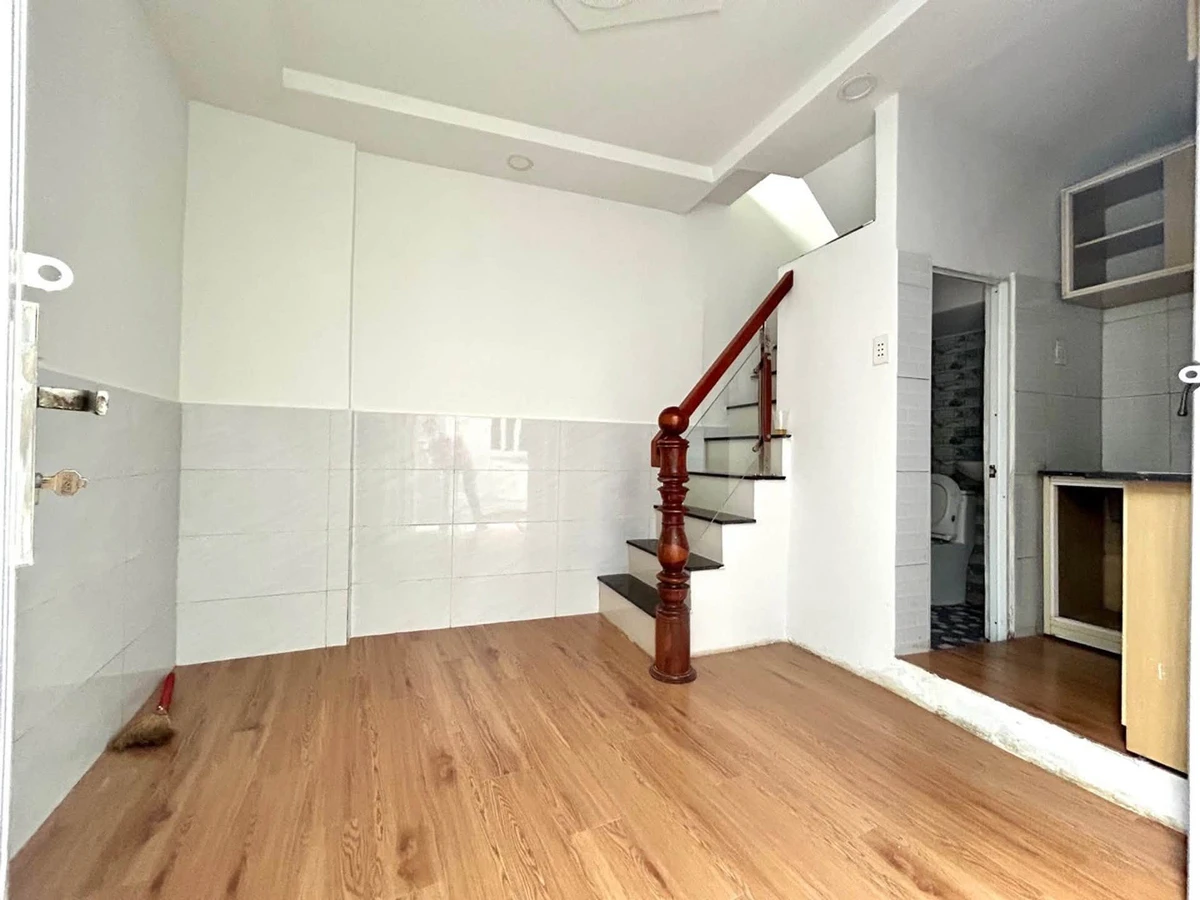 Bán nhà 2 tầng 2PN Quận 4, 13m² giá 1.6 tỷ - Ảnh thu nhỏ 2