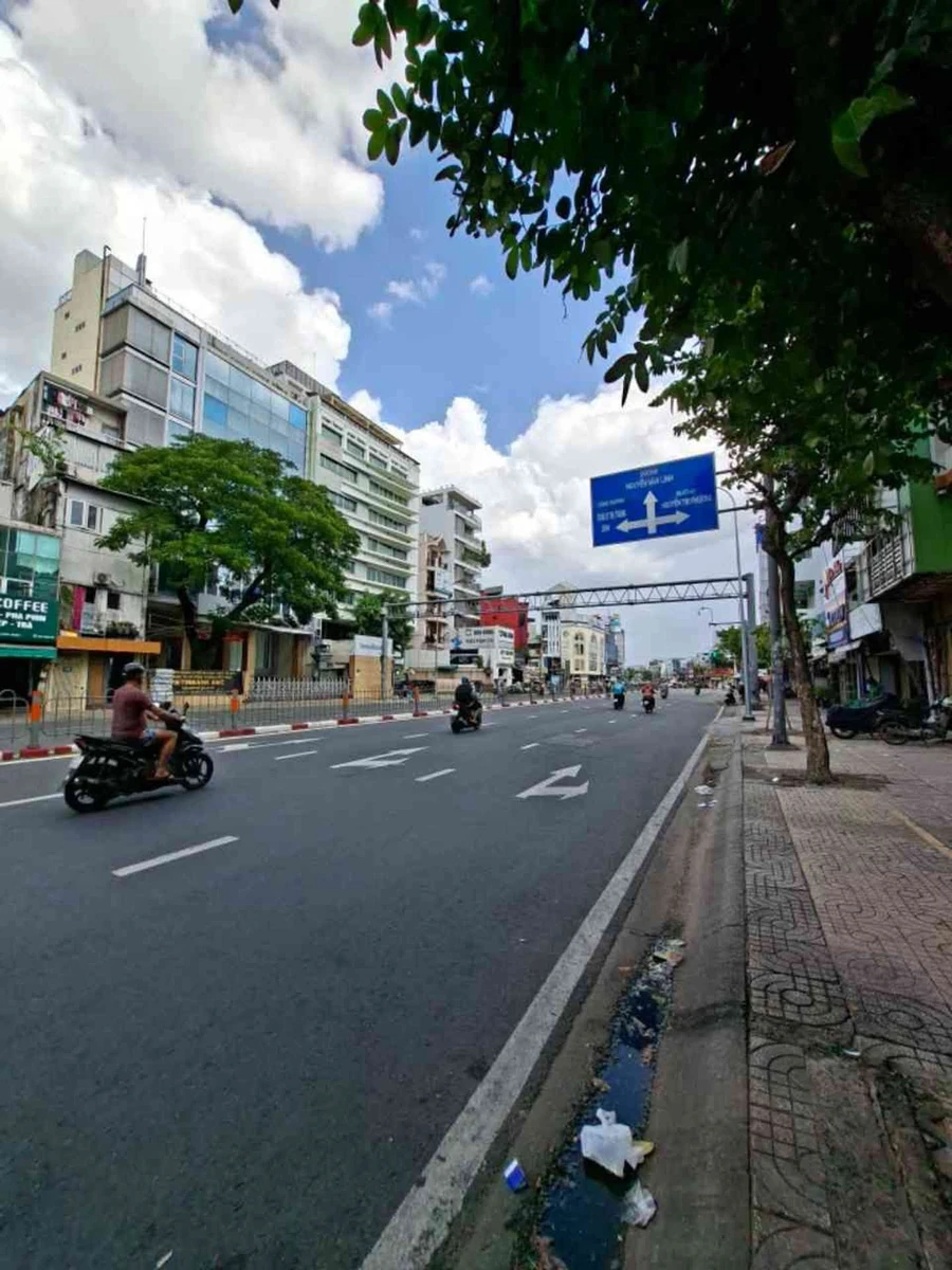 Bán nhà 5 tầng Nguyễn Văn Cừ, Phường 2, Quận 5, 3,1x8m, 4PN, giá 5,1 tỷ - Ảnh 1