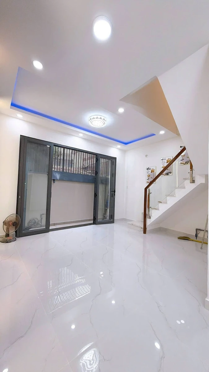 Bán nhà mới 1 trệt 2 lầu 38m², 4PN, hẻm Đoàn Văn Bơ, Quận 4 - Ảnh thu nhỏ 2