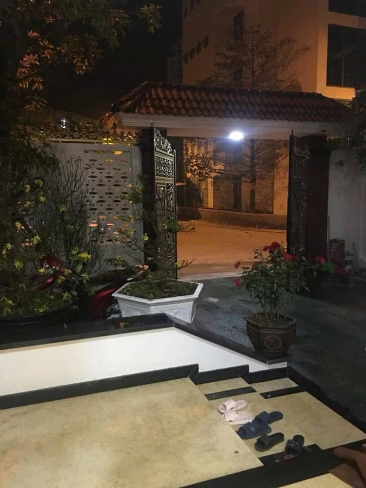 Bán nhà 3 tầng 198m² Phùng Chí Kiên, Huế 10.5 tỷ - Ảnh thu nhỏ 2