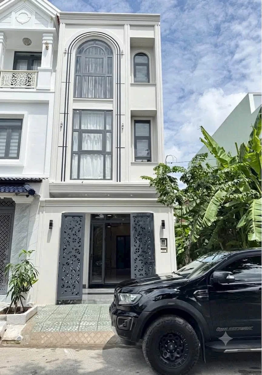 Bán nhà phố 4PN 143m² Thủ Đức gần Vinhomes Grand Park 6,05 tỷ - Ảnh 1