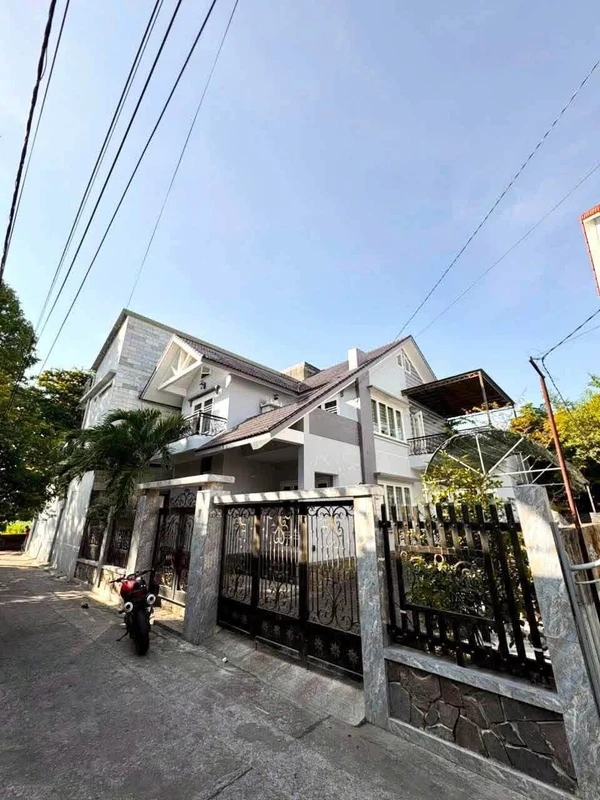 Bán biệt thự sân vườn 200m² Huế, Thành Nội, 7,2 tỷ