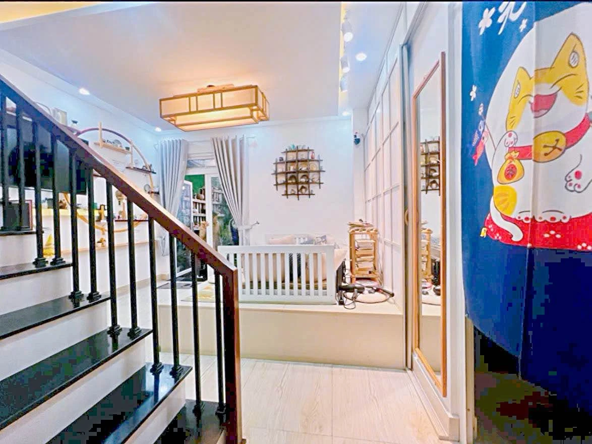 Bán nhà 6 phòng 132m2 kinh doanh gần chợ Nam Thiên, Đà Lạt - Ảnh thu nhỏ 3