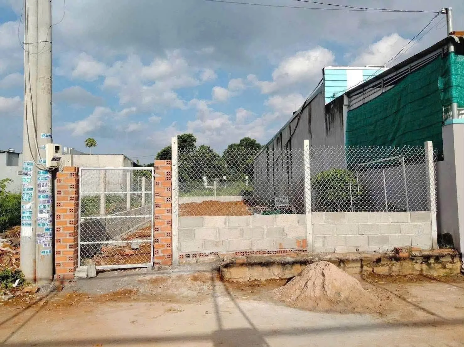 Bán đất mặt tiền đường Số 17 Hòa Long 168m² - Ảnh 1