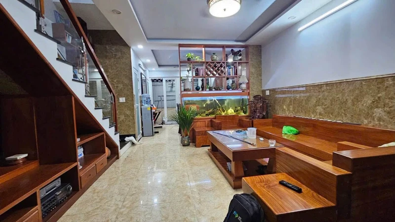 Bán nhà rộng 201m², 4 phòng ngủ ở Tam Hiệp, giá 6 tỷ