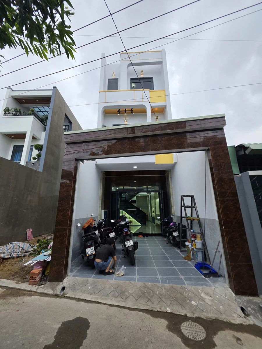 Bán nhà 70,6m² 5 tỷ 650 Dĩ An Bình Dương - Ảnh 1