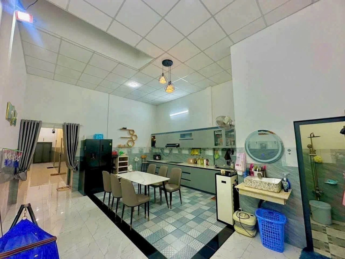 Bán nhà mái Thái mới 218m2 ở Phú An Hòa, Cần Thơ, 1 tỷ 850 - Ảnh thu nhỏ 2
