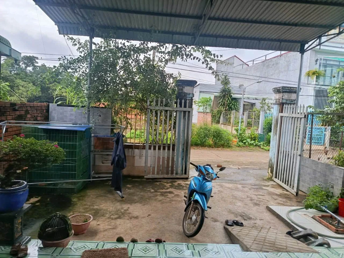 Bán nhà phố Phú Thịnh 3PN 154m2, 1,05 tỷ - Ảnh thu nhỏ 2
