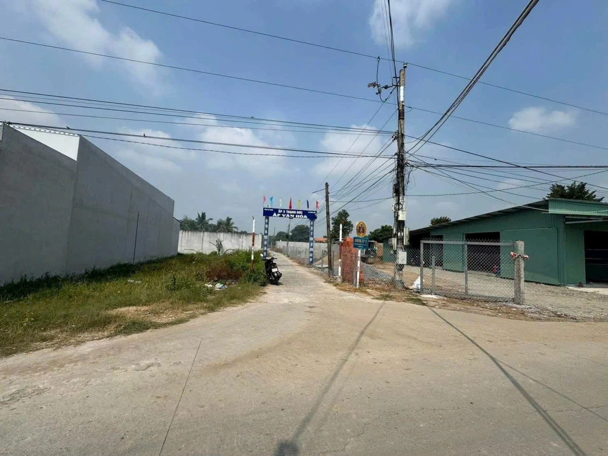 Bán đất thổ cư 5x55m (275m2) giá 1 tỷ 299 triệu tại Thạnh Đức, Bến Lức, Long An - Ảnh 1