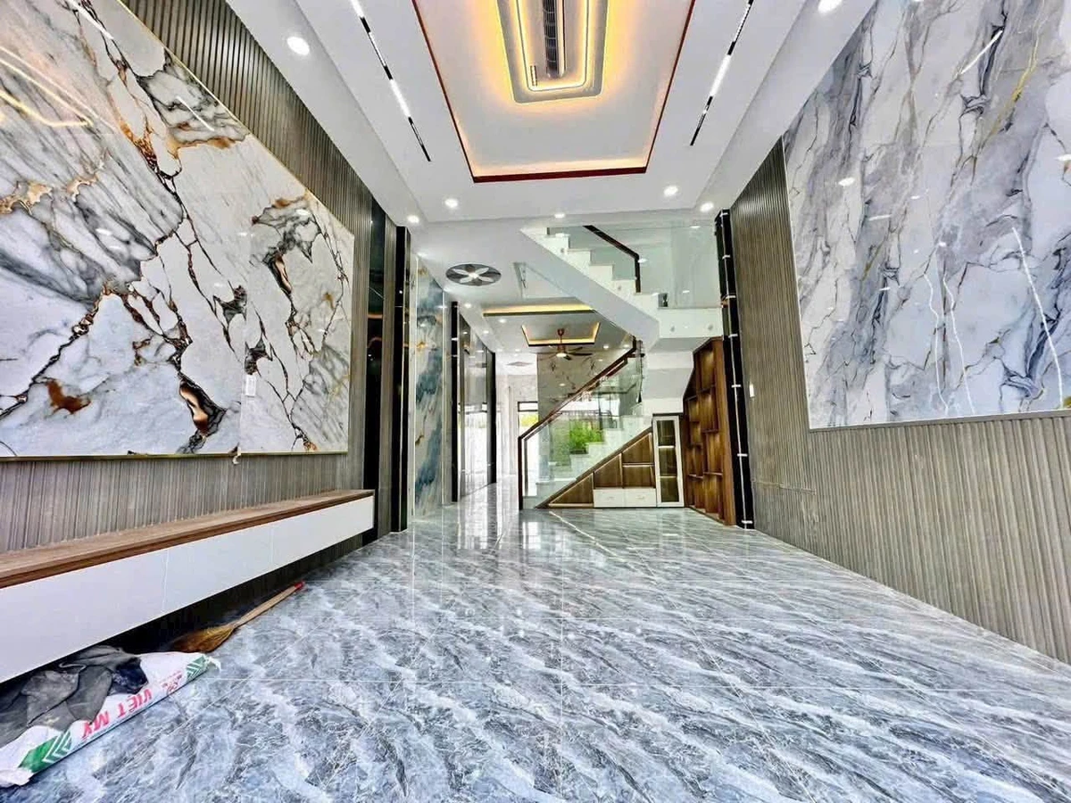 Bán nhà 1 trệt 1 lầu 100m2, 4PN 3WC, giá 2,9 tỷ tại Cần Giuộc, Long An - Ảnh thu nhỏ 3