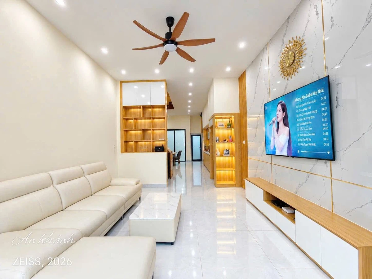 Bán nhà 2 tầng 72m² 3PN gần công viên Nha Trang - Ảnh 1