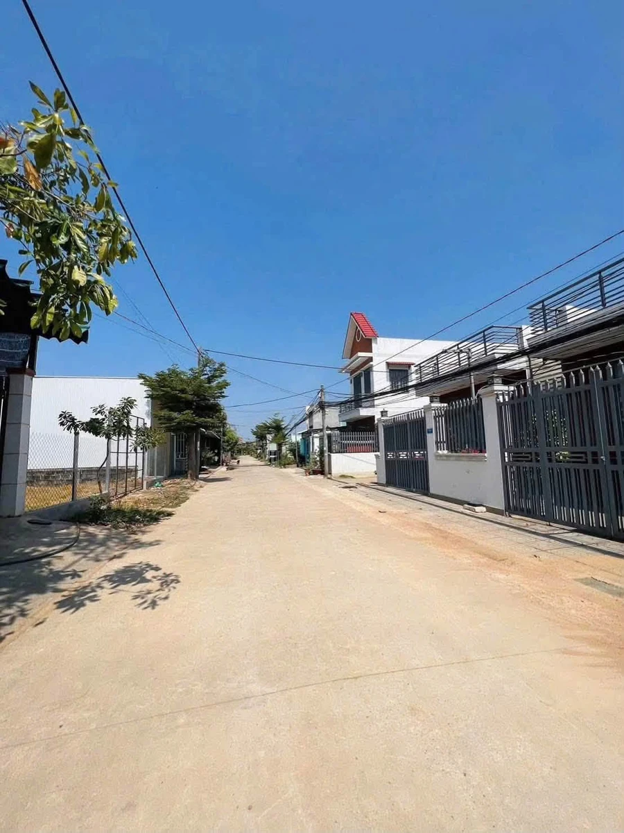 Bán lô đất vườn 600m2 thổ cư gần trung tâm Biên Hoà - Ảnh 1
