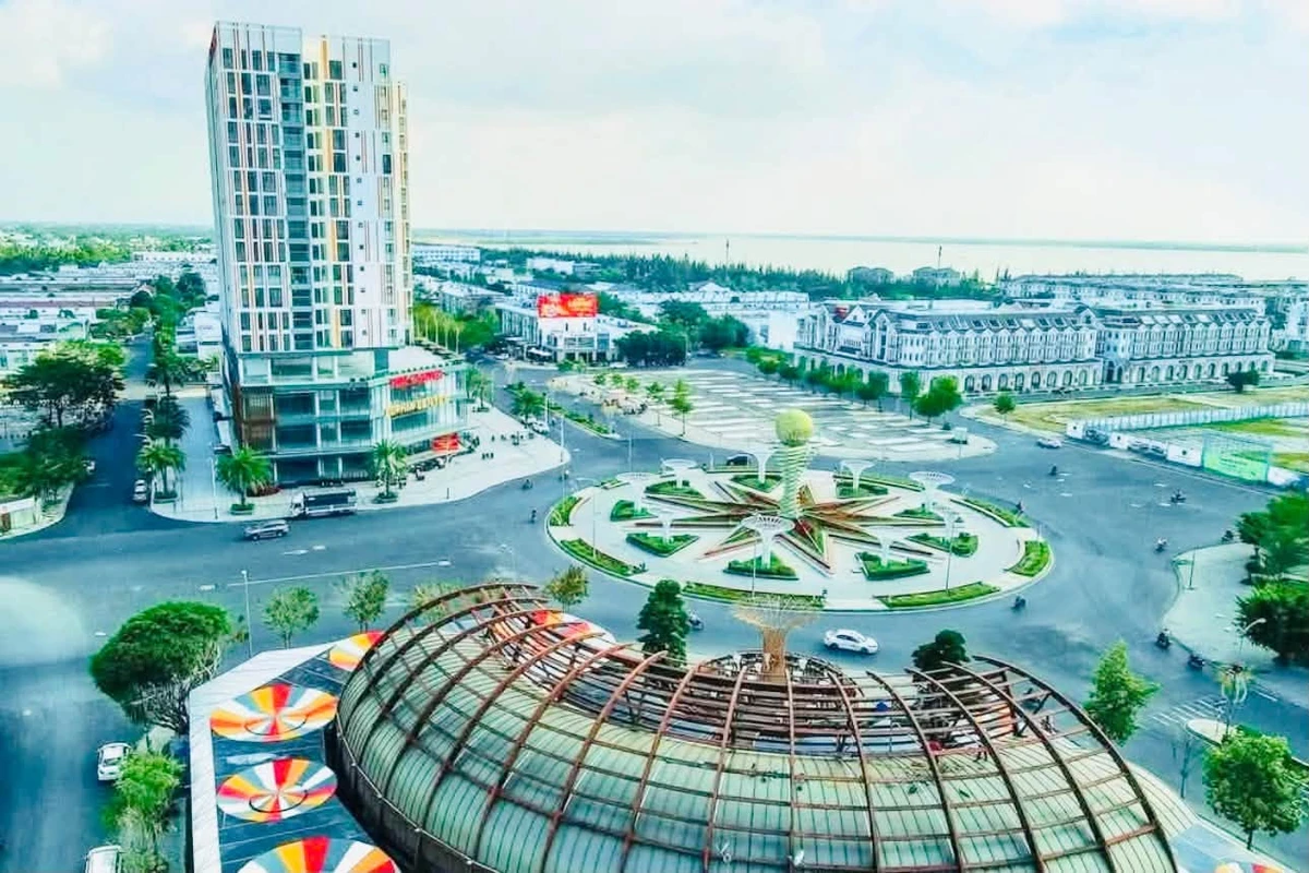 Bán nhà phố 4 lầu Phan Thị Ràng, 240m², 25.5 tỷ - Ảnh 1