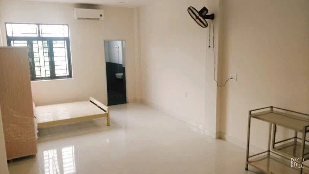 Bán nhà 3 tầng 94m2 Tăng Nhơn Phú B, Thủ Đức, hẻm xe tải, giá 6,7 tỷ - Ảnh thu nhỏ 3