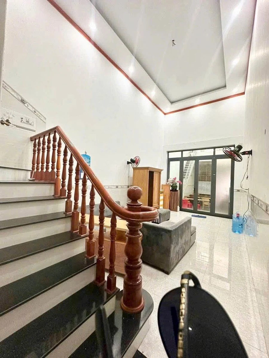 Bán nhà mặt tiền Huỳnh Văn Sinh 138m² giá 5 tỷ Quận 11 - Ảnh thu nhỏ 4