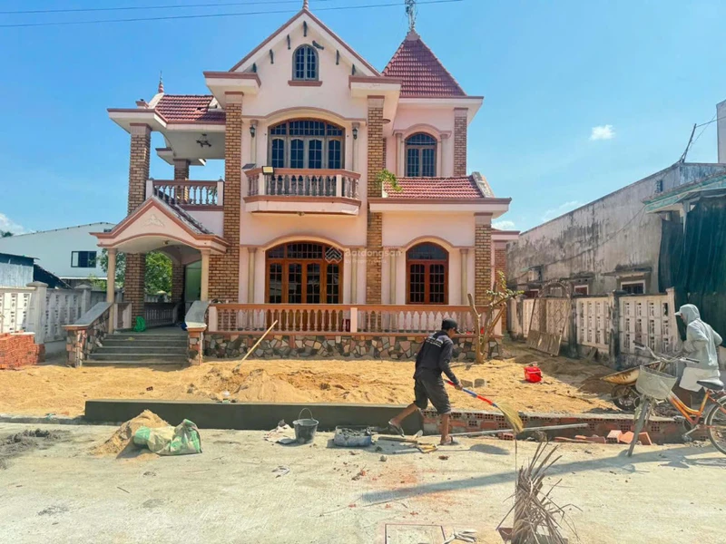 Bán đất biệt thự 1116m² giá chỉ 7,8 triệu/m² sẵn nhà ở ngay tại Xuân Yên
