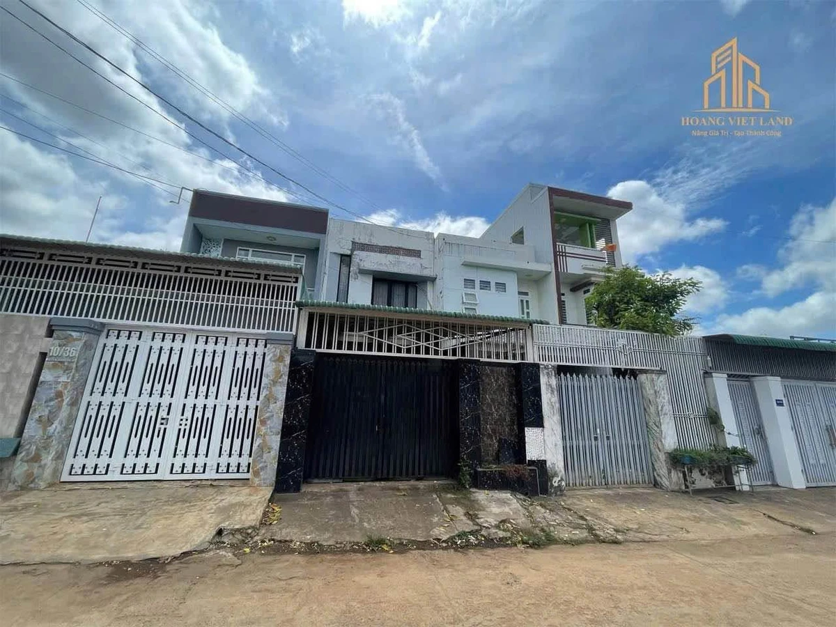 Bán nhà mặt tiền Trần Cừ 150m², 4PN, 7.5 tỷ Quận 1 - Ảnh 1