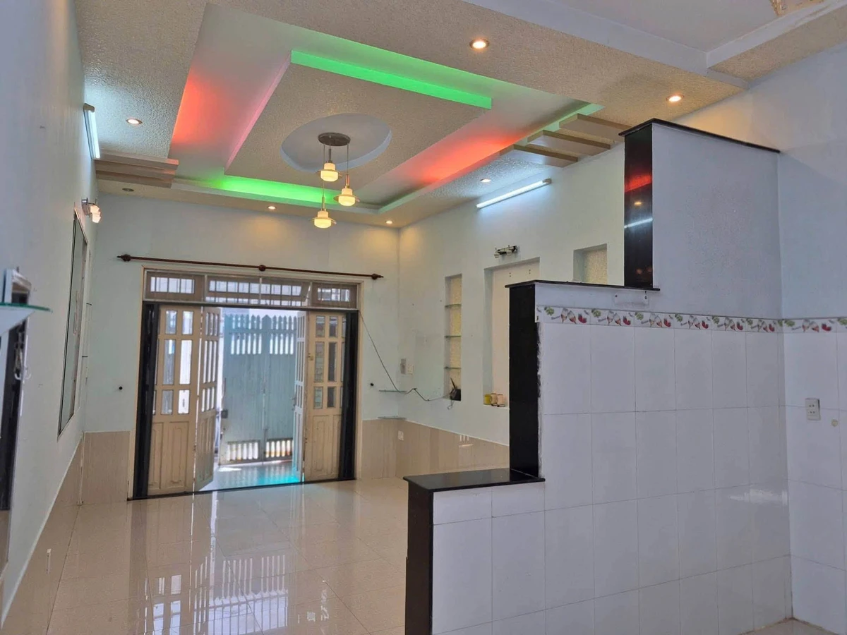 Bán nhà 1 trệt 1 gác 80,7m2 trung tâm Phường 4, Vũng Tàu giá 4,2 tỷ - Ảnh thu nhỏ 3
