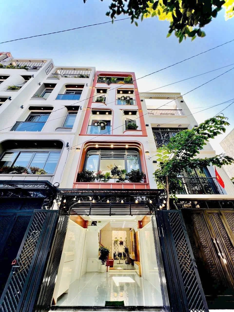 Bán nhà phố 4,2x13m 1 trệt 1 lửng 3 lầu 4PN đường Huỳnh Thị Hai, Quận 12 - Ảnh 1