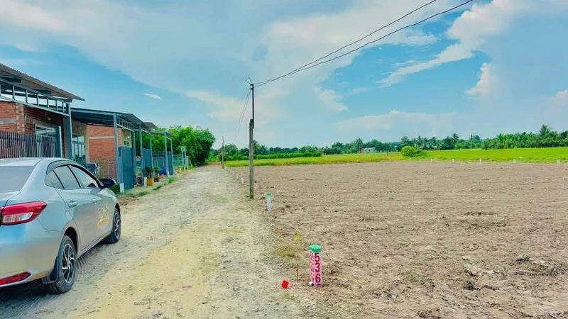 Bán nhà 2 phòng ngủ 100m² giá 399 triệu Tây Ninh
