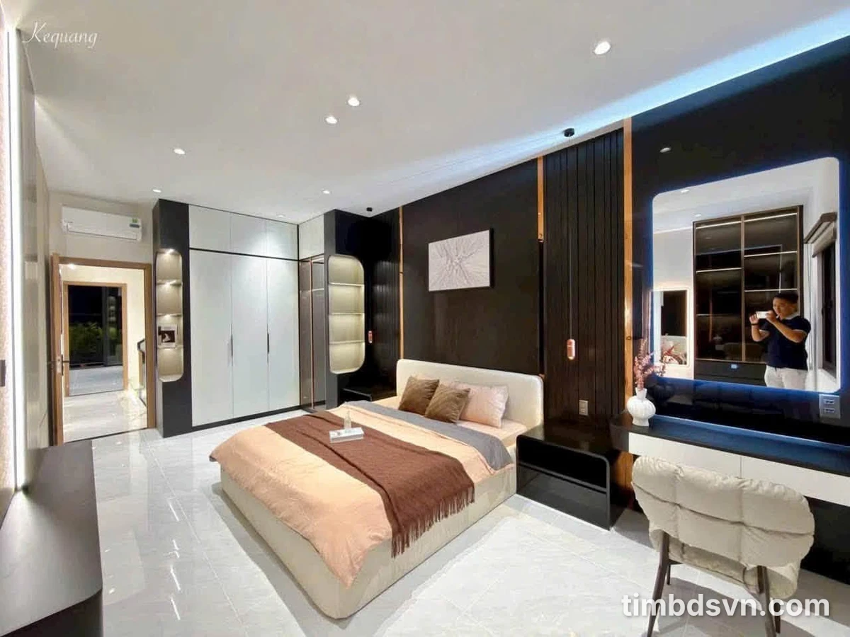 Nhà 3 tầng mới xây 240m2, 4PN, 6 tỷ 680, Hồng Loan - Ảnh thu nhỏ 5