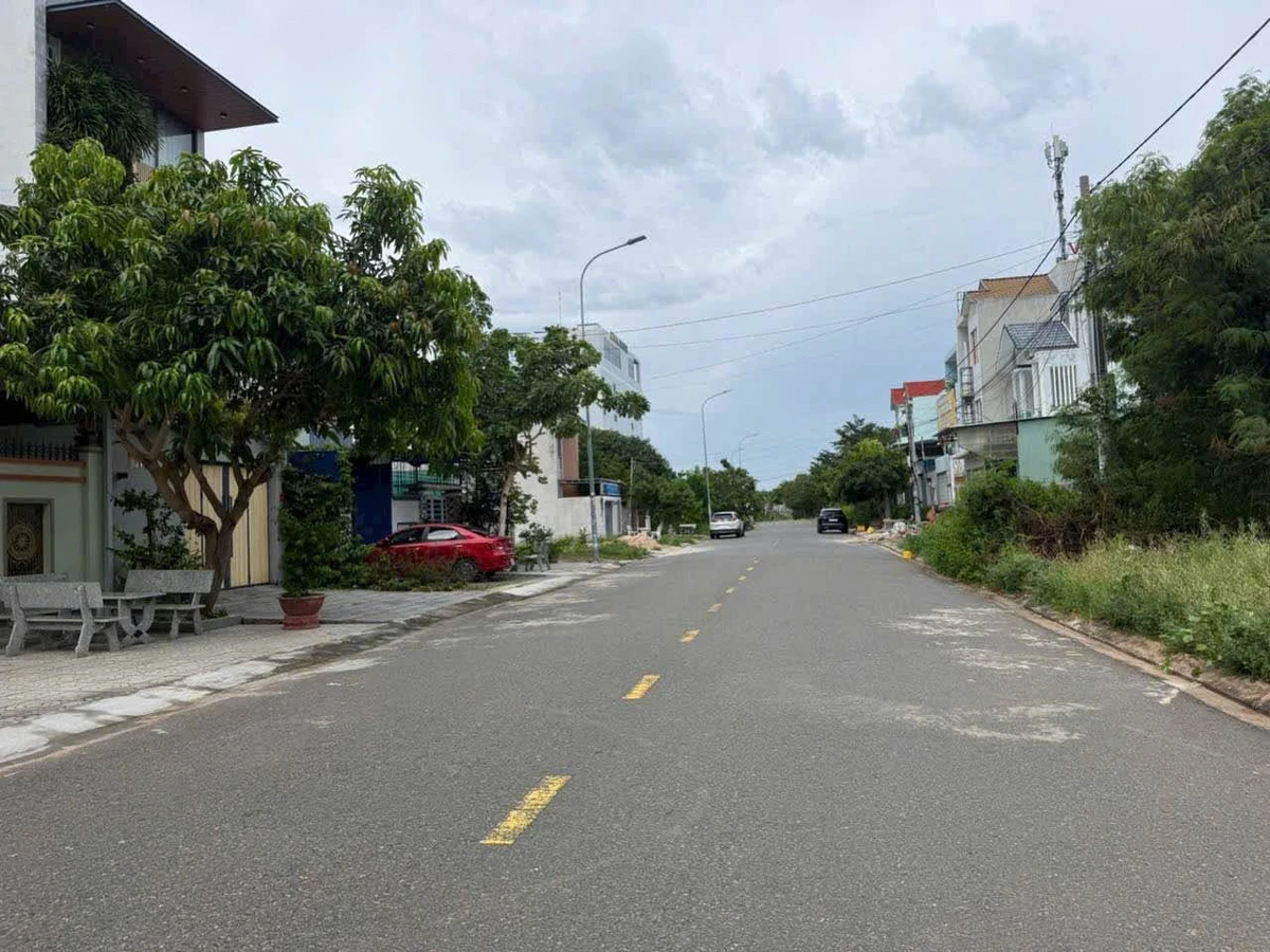 Bán đất mặt tiền 100m² Phan Thiết - Ảnh thu nhỏ 3