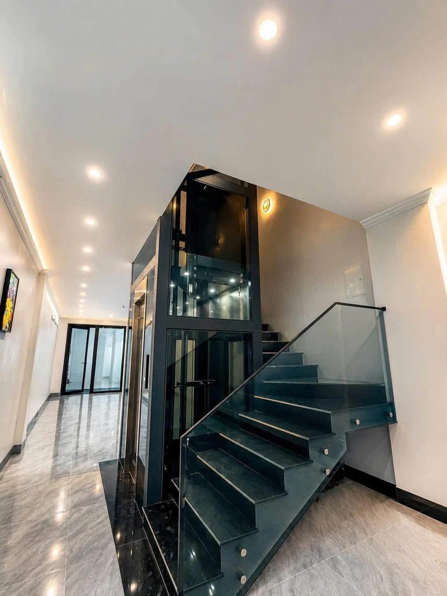 Bán nhà 4 tầng mới 100m2 mặt tiền Vũ Trọng Phụng, Hưng Yên 12 tỷ - Ảnh thu nhỏ 4