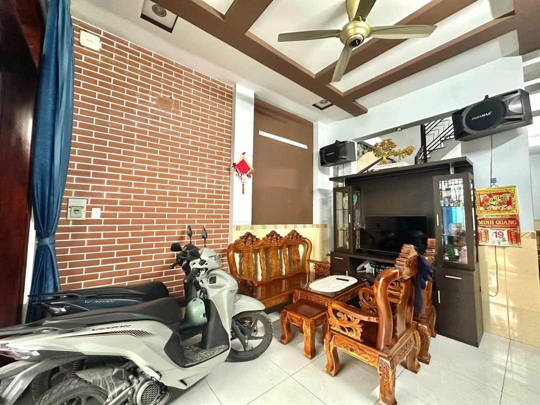 Bán nhà 62m2, 6PN, 3WC, Trường Thọ 5.5 tỷ - Ảnh thu nhỏ 2