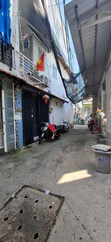 Bán nhà hẻm 4m Quận 7, 19.5m2, 1 tỷ 350 triệu