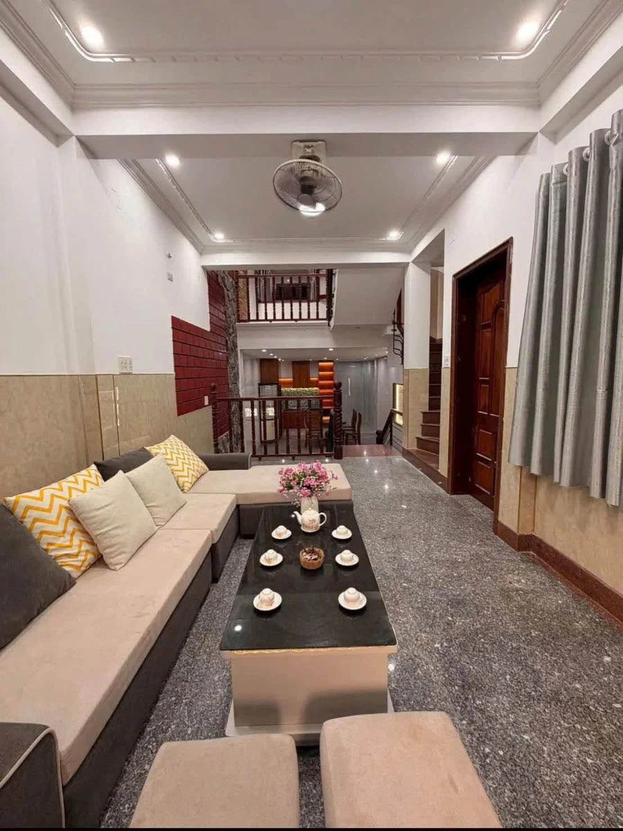 Bán nhà 3 tầng mặt tiền Tô Hiến Thành, 71m², Quy Nhơn - Ảnh thu nhỏ 3