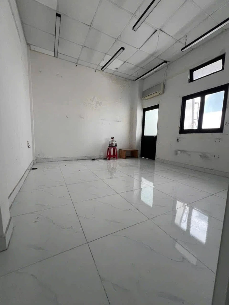 Bán nhà nguyên căn mặt tiền Hoàng Hoa Thám 68m² Bình Thạnh - Ảnh thu nhỏ 2
