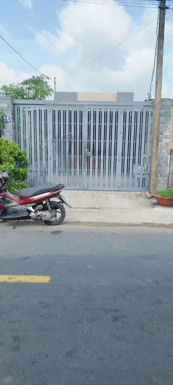 Bán nhà mặt tiền Lê Văn Tưởng 5x35m giá 2,789 tỷ, phường Long An - Ảnh 1