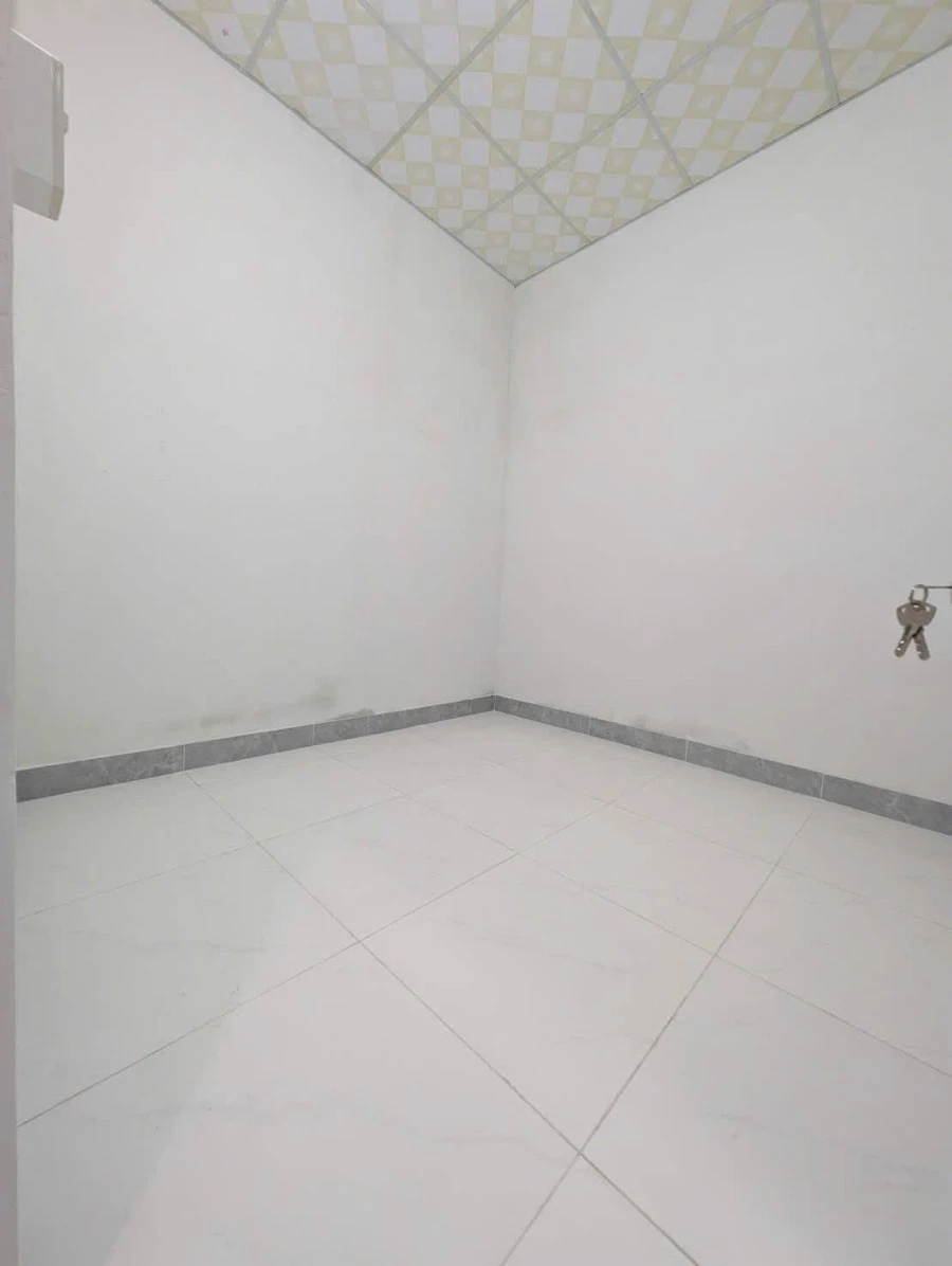 Bán nhà cấp 4, 56m2, 2PN, 9xx triệu, gần biển - Ảnh thu nhỏ 4