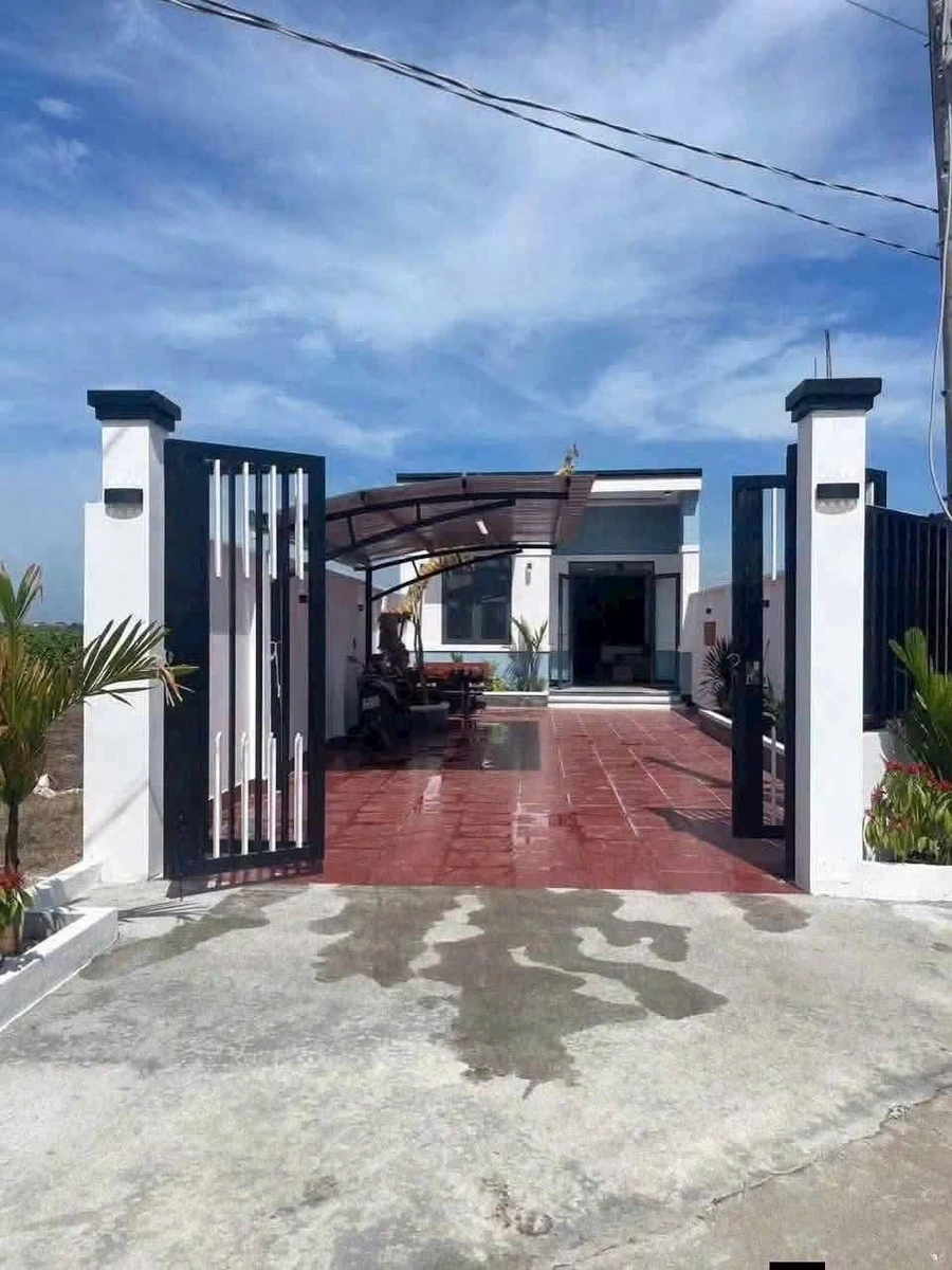 Bán nhà cấp 4 mới xây 6,5x30m mặt tiền đường bê tông, ấp An Thạnh, Tầm Vu, Long An - Ảnh 1