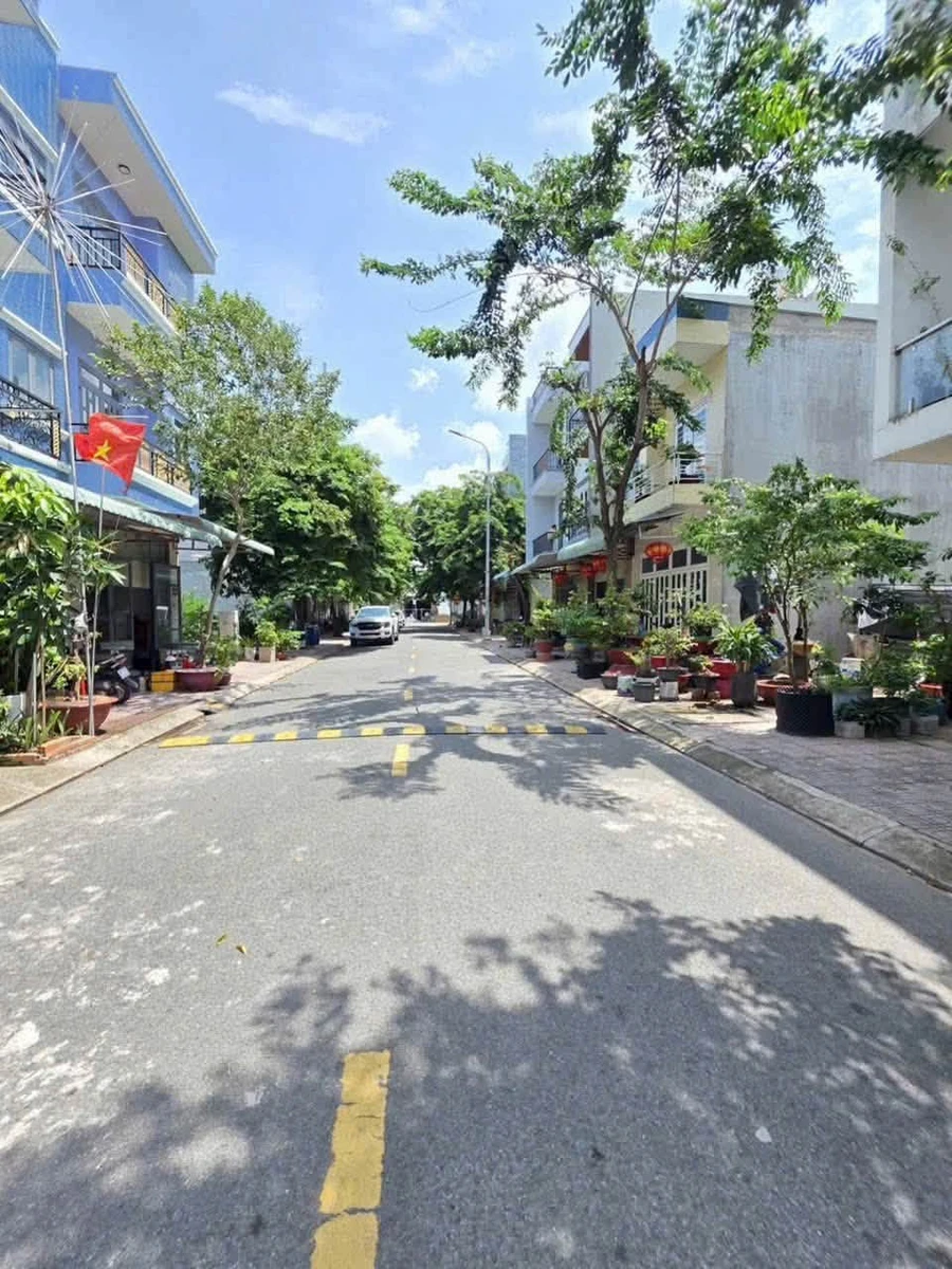 Bán nhà phố 60m2, 4 phòng ngủ tại Phường An Phú, 4.4 tỷ - Ảnh 1