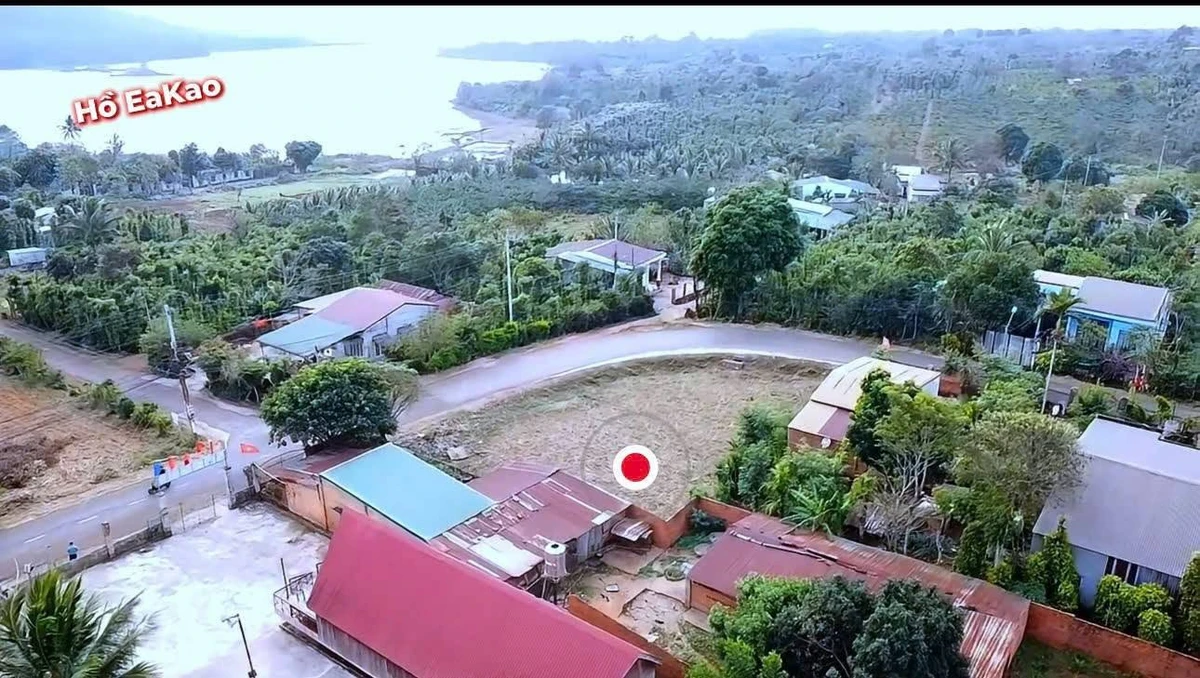 Bán đất giáp hồ 500m² Đắk Lắk 3,3 tỷ - Ảnh 1
