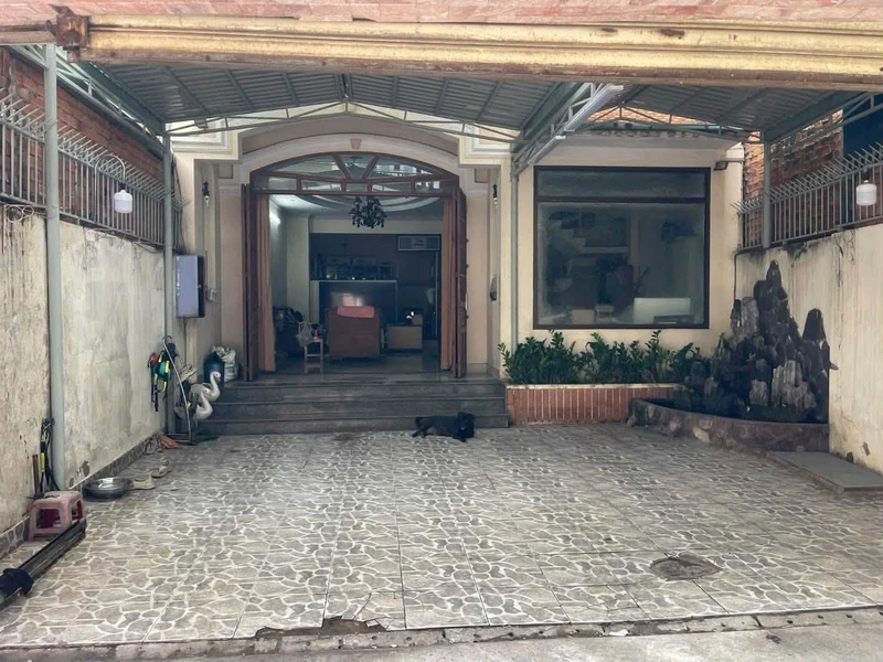 Cho thuê nhà nguyên căn 7PN 145m², hẻm thông Âu Dương Lân, Q8