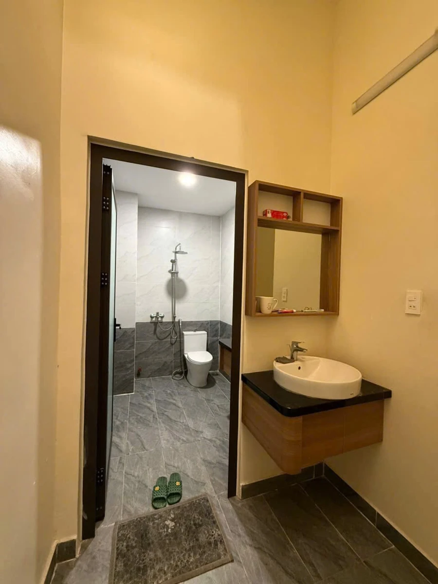 Bán nhà 3 tầng mặt tiền 67.5m² Điện Biên Phủ Nha Trang 10.5 tỷ - Ảnh thu nhỏ 3