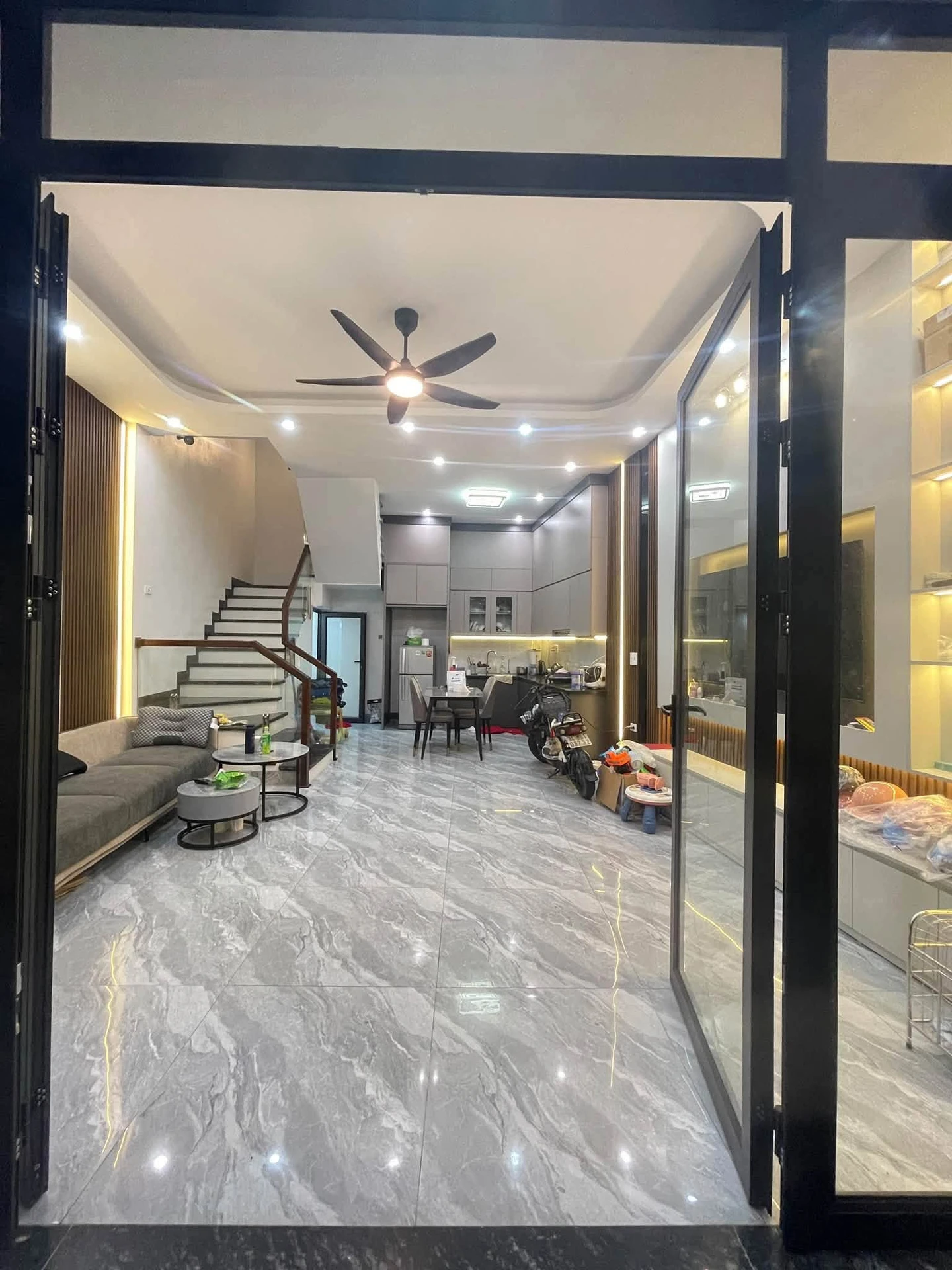 Bán nhà 3 tầng 42m² đầy đủ nội thất tại Hải Phòng - Ảnh 1