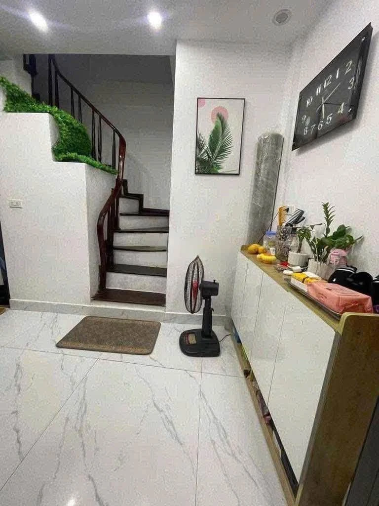 Cho thuê nhà ngõ 3PN, 100m² Nguyễn Khắc Nhu, Hoàn Kiếm - Ảnh thu nhỏ 2