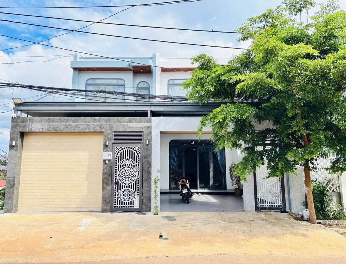 Nhà mê mặt tiền 115m² kinh doanh Buôn Ma Thuột 6,5 tỷ - Ảnh 1