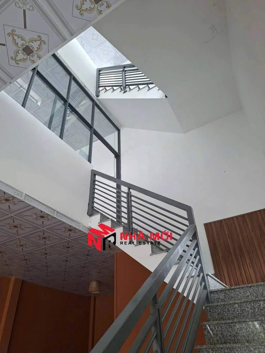 Cho thuê tòa nhà văn phòng 560m² mặt tiền Châu Văn Liêm, 25 triệu/tháng - Ảnh thu nhỏ 4