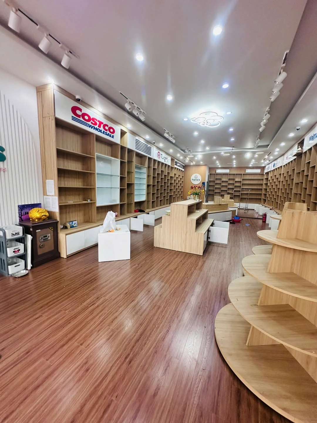 Nhà mặt phố kinh doanh 100m2, 14 tỷ Nguyễn Công Hòa - Ảnh 1