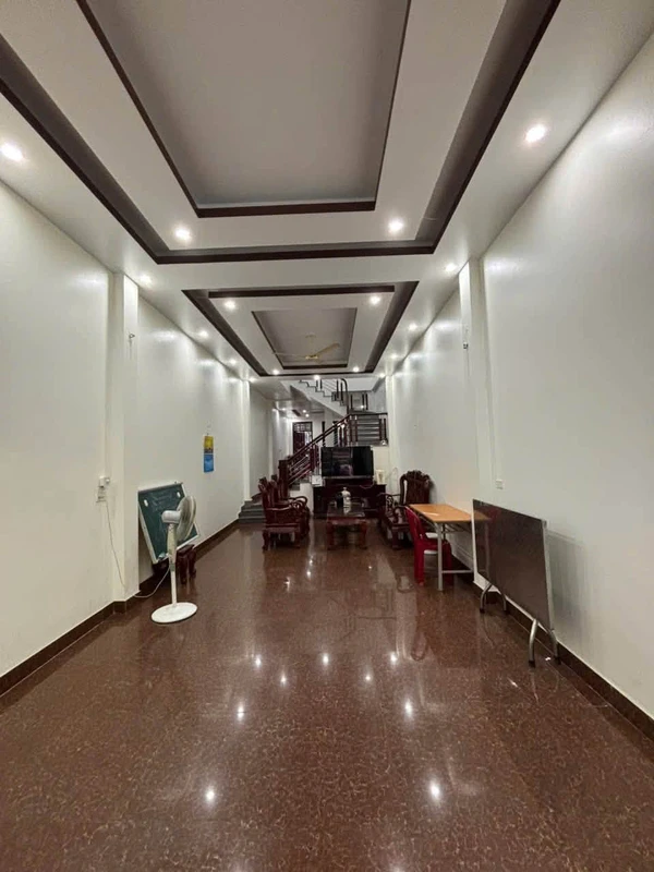 Bán nhà 2 tầng 3 phòng ngủ Lê Đại Hành Kim Tân Lào Cai 119.5m2